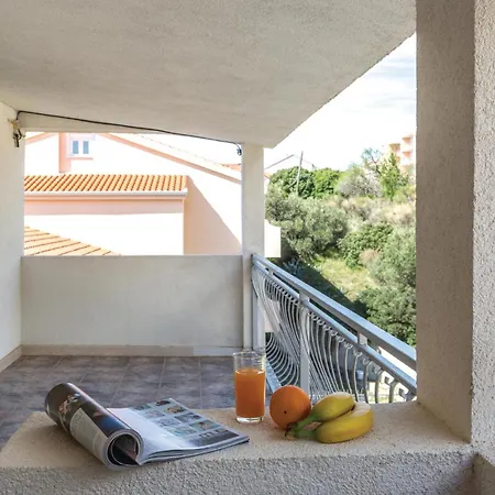 2 Bedroom Stunning In