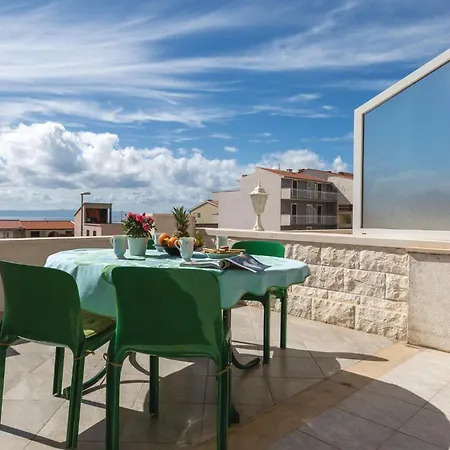 2 Bedroom Stunning In * Makarska