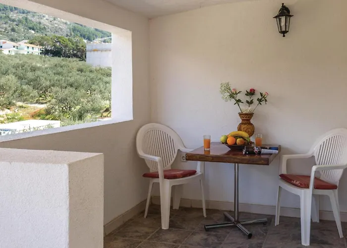 Two-bedroom With Sea View 02